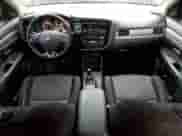 2016 Mitsubishi Outlander SE с VIN JA4AZ3A33GZ015564, выставлен на аукционе Copart как лот 90450495 с пробегом 203 258 миль миль и Чистый • Clean title. История ставок и продаж доступна на DreamBid. Изображение 8.