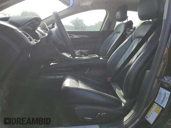 ✅ 2015 Lincoln MKZ • VIN: 3LN6L2JK8FR608723 • Lot: 71072085. Listed on Copart with 99,457 mi. Free auction sales archive from the USA and detailed vehicle history report at DreamBid. Image 7.