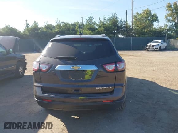 ✅ 2016 Chevrolet Traverse LT • VIN: 1GNKRGKD4GJ255821 • Лот: 43257355. Опубликован ранее на IAAI с пробегом Не указан. Бесплатный доступ к архиву аукционных продаж из США и подробный отчёт об истории автомобиля на DreamBid. Изображение 16.