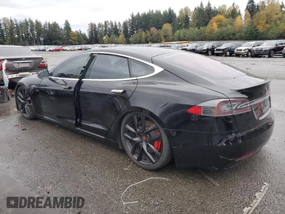 ✅ 2019 Tesla Model S 100D • VIN: 5YJSA1E41KF339541 • Лот: 90739005. Опубликован ранее на Copart с пробегом Не указан. Бесплатный доступ к архиву аукционных продаж из США и подробный отчёт об истории автомобиля на DreamBid. Изображение 2.