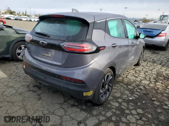2022 Chevrolet Bolt EV 2LT z VIN 1G1FX6S00N4118399, wystawiony jako Copart lot #38353934 z przebiegiem Nie podano mil oraz . Historia ofert i sprzedaży dostępna na DreamBid. Obrazek 3.