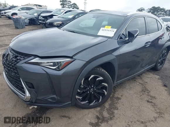 ✅ 2022 Lexus UX 200 • VIN: JTHX3JBH4N2047315 • Lot: 41931534. Listed on IAAI with 118,188 mi. Free auction sales archive from the USA and detailed vehicle history report at DreamBid. Image 2.