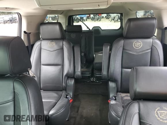 ✅ 2013 Cadillac Escalade ESV Platinum Edition • VIN: 1GYS3KEF7DR288779 • Лот: 74701154. Опубликован ранее на Copart с пробегом Не указан. Бесплатный доступ к архиву аукционных продаж из США и подробный отчёт об истории автомобиля на DreamBid. Изображение 10.