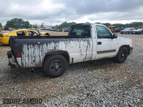 2004 Chevrolet Silverado 1500 LS z VIN 1GCEC14T04E206936, wystawiony jako Copart lot #56305735 z przebiegiem Nie podano mil oraz Szkoda całkowita • Salvage title. Historia ofert i sprzedaży dostępna na DreamBid. Obrazek 3.