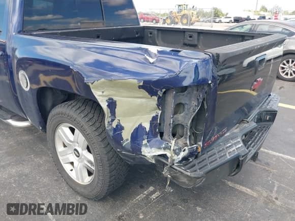 ✅ 2007 Chevrolet Silverado 1500 LTZ • VIN: 2GCEC13Y471547257 • Lot: 43568799. Listed on IAAI with 179,643 mi. Free auction sales archive from the USA and detailed vehicle history report at DreamBid. Image 6.