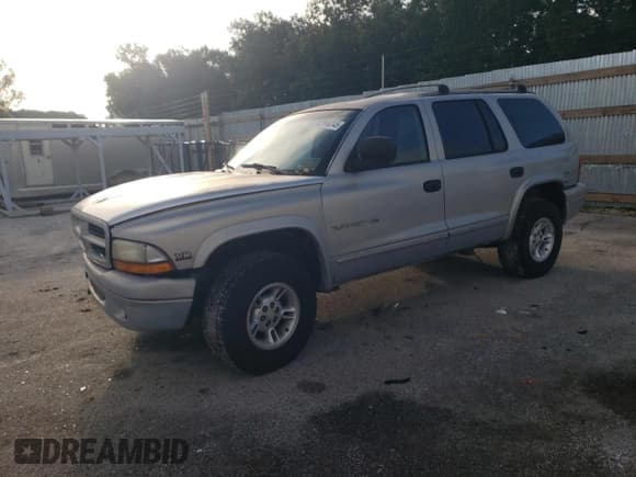 ✅ 2000 Dodge Durango • VIN: 1B4HS28N3YF101693 • Lot: 62966245. Wystawiony na Copart z przebiegiem 146 453 mil. Bezpłatny archiwum sprzedaży aukcyjnych z USA i szczegółowy raport historii pojazdu na DreamBid. Zdjęcie 1.