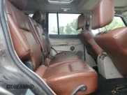 ✅ 2006 Jeep Commander Limited • VIN: 1J8HG58N56C125054 • Lot: 58564605. Wystawiony na Copart z przebiegiem 250 293 mil. Bezpłatny archiwum sprzedaży aukcyjnych z USA i szczegółowy raport historii pojazdu na DreamBid. Zdjęcie 11.