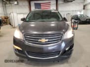 ✅ 2015 Chevrolet Traverse LT • VIN: 1GNKRGKD8FJ283099 • Lot: 91329325. Wystawiony na Copart z przebiegiem 195 181 mil. Bezpłatny archiwum sprzedaży aukcyjnych z USA i szczegółowy raport historii pojazdu na DreamBid. Zdjęcie 5.