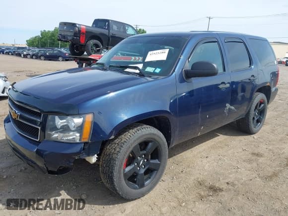 ✅ 2012 Chevrolet Tahoe Commercial • VIN: 1GNLC2E02CR315009 • Lot: 42525280. Wystawiony na IAAI z przebiegiem 232 254 mil. Bezpłatny archiwum sprzedaży aukcyjnych z USA i szczegółowy raport historii pojazdu na DreamBid. Zdjęcie 17.