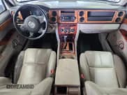 ✅ 2007 Jeep Commander Limited • VIN: 1J8HH58N57C550742 • Лот: 64036205. Опубликован ранее на Copart с пробегом 156 363 миль. Бесплатный доступ к архиву аукционных продаж из США и подробный отчёт об истории автомобиля на DreamBid. Изображение 8.