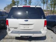 ✅ 2006 Ford Expedition Limited • VIN: 1FMFU19596LA41183 • Lot: 41741089. Listed on IAAI with 228,653 mi. Free auction sales archive from the USA and detailed vehicle history report at DreamBid. Image 16.