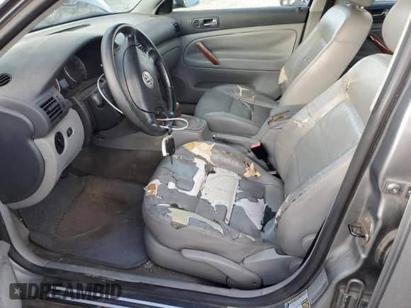 ✅ 2004 Volkswagen Passat GLS • VIN: WVWPD63B84P200382 • Lot: 71932095. Listed on Copart with 253,626 mi. Free auction sales archive from the USA and detailed vehicle history report at DreamBid. Image 7.