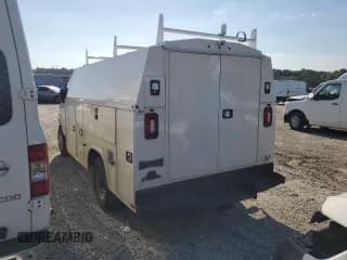 ✅ 2023 Ford E-Series Commercial • VIN: 1FDWE3FN7PDD25288 • Лот: 70995735. Опубликован ранее на Copart с пробегом 77 932 миль. Бесплатный доступ к архиву аукционных продаж из США и подробный отчёт об истории автомобиля на DreamBid. Изображение 2.