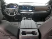 ✅ 2025 Chevrolet Silverado 1500 • VIN: 2GCPAFED6S1116613 • Lot: 57714485. Wystawiony na Copart z przebiegiem 1 234 mil. Bezpłatny archiwum sprzedaży aukcyjnych z USA i szczegółowy raport historii pojazdu na DreamBid. Zdjęcie 8.