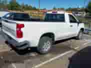 2021 Chevrolet Silverado 1500 Work Truck z VIN 3GCNWAEF8MG443375, wystawiony jako IAAI lot #43446311 z przebiegiem 66 704 mil mil oraz . Historia ofert i sprzedaży dostępna na DreamBid. Obrazek 4.