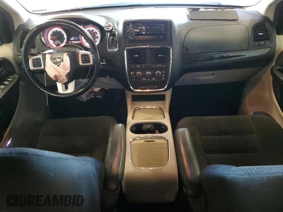 ✅ 2015 Dodge Grand Caravan SXT • VIN: 2C4RDGCG8FR683559 • Lot: 85571445. Listed on Copart with 129,893 mi. Free auction sales archive from the USA and detailed vehicle history report at DreamBid. Image 8.