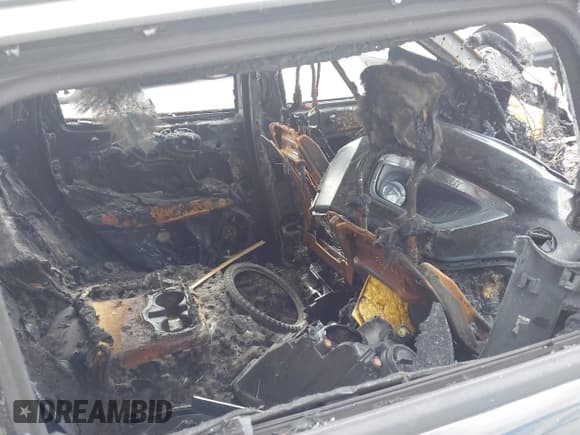 ✅ 2019 Jeep Compass Limited • VIN: 3C4NJCCB5KT667282 • Lot: 42316917. Listed on IAAI with 51,540 mi. Free auction sales archive from the USA and detailed vehicle history report at DreamBid. Image 8.