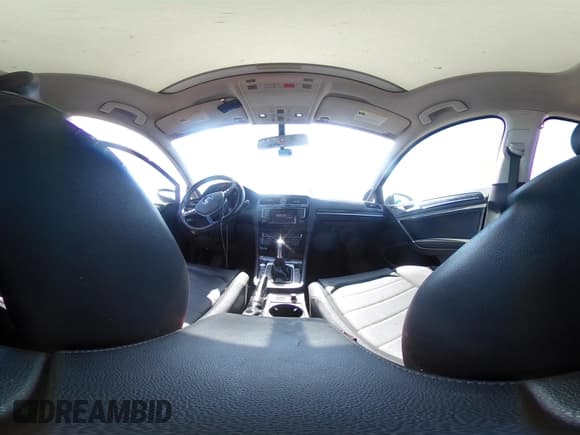 ✅ 2015 Volkswagen Golf S • VIN: 3VW2A7AU4FM024031 • Лот: 42732312. Опубликован ранее на IAAI с пробегом 156 893 миль. Бесплатный доступ к архиву аукционных продаж из США и подробный отчёт об истории автомобиля на DreamBid. Изображение 17.