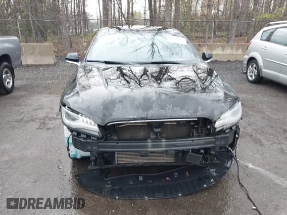 ✅ 2019 Lincoln MKZ Standard • VIN: 3LN6L5A92KR631472 • Lot: 42023538. Wystawiony na IAAI z przebiegiem 114 541 mil. Bezpłatny archiwum sprzedaży aukcyjnych z USA i szczegółowy raport historii pojazdu na DreamBid. Zdjęcie 12.