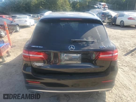 ✅ 2018 Mercedes-Benz GLC 43 AMG • VIN: WDC0G6EB6JF333384 • Лот: 85892495. Опубликован ранее на Copart с пробегом Не указан. Бесплатный доступ к архиву аукционных продаж из США и подробный отчёт об истории автомобиля на DreamBid. Изображение 6.