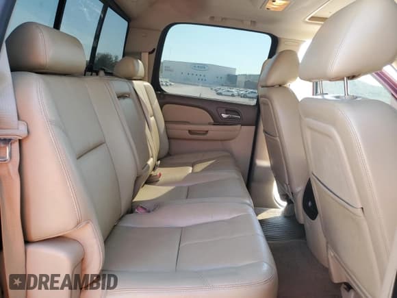 ✅ 2013 Chevrolet Silverado 2500HD LTZ • VIN: 1GC1KYE83DF127100 • Лот: 81968895. Опубликован ранее на Copart с пробегом 203 056 миль. Бесплатный доступ к архиву аукционных продаж из США и подробный отчёт об истории автомобиля на DreamBid. Изображение 10.