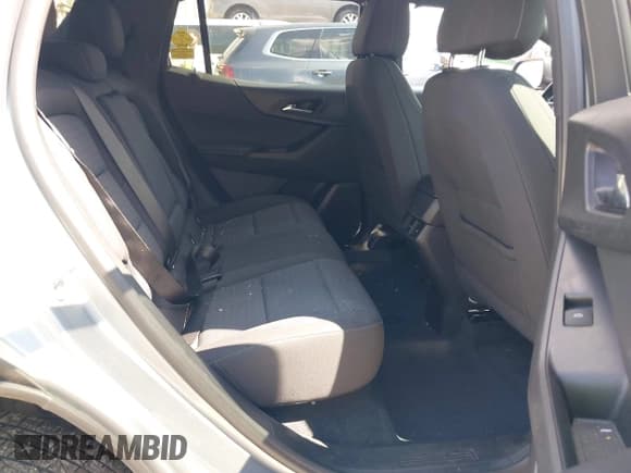 ✅ 2025 Chevrolet Equinox FWD LT • VIN: 3GNAXHEG8SL106374 • Lot: 42636087. Wystawiony na IAAI z przebiegiem 11 896 mil. Bezpłatny archiwum sprzedaży aukcyjnych z USA i szczegółowy raport historii pojazdu na DreamBid. Zdjęcie 8.