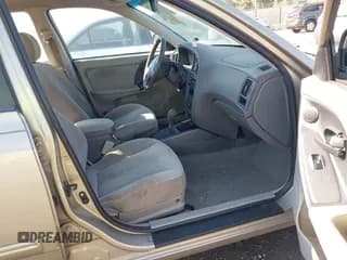 ✅ 2006 Hyundai Elantra GLS • VIN: KMHDN46D96U267719 • Lot: 43195889. Wystawiony na IAAI z przebiegiem 140 624 mil. Bezpłatny archiwum sprzedaży aukcyjnych z USA i szczegółowy raport historii pojazdu na DreamBid. Zdjęcie 5.