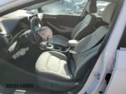 ✅ 2022 Hyundai Ioniq SE • VIN: KMHC75LC8NU282430 • Lot: 81033714. Wystawiony na Copart z przebiegiem 43 283 mil. Bezpłatny archiwum sprzedaży aukcyjnych z USA i szczegółowy raport historii pojazdu na DreamBid. Zdjęcie 7.