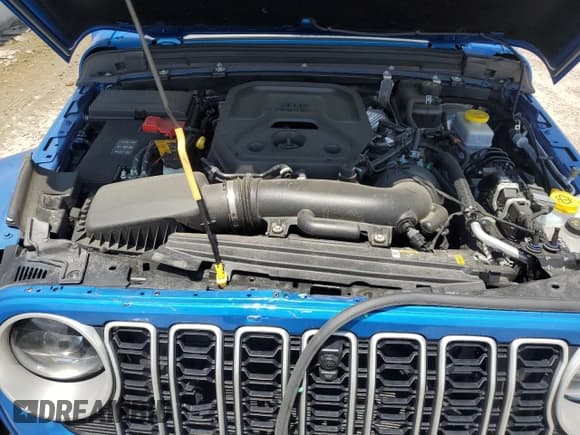 ✅ 2024 Jeep Wrangler Sahara • VIN: 1C4PJXEN9RW113061 • Lot: 66618365. Listed on Copart with 18,911 mi. Free auction sales archive from the USA and detailed vehicle history report at DreamBid. Image 11.