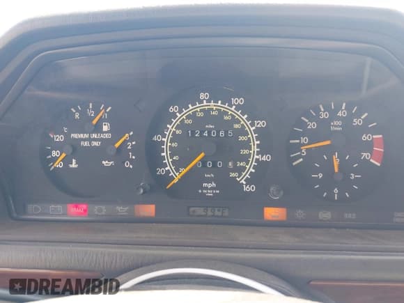 ✅ 1993 Mercedes-Benz 400 E • VIN: WDBEA34E6PB942402 • Лот: 41855899. Опубликован ранее на IAAI с пробегом 124 065 миль. Бесплатный доступ к архиву аукционных продаж из США и подробный отчёт об истории автомобиля на DreamBid. Изображение 7.
