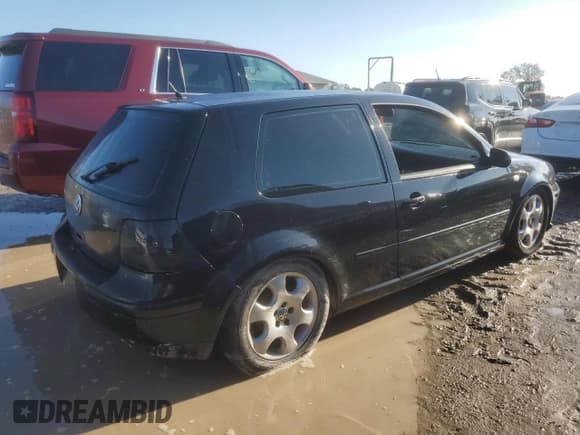✅ 2001 Volkswagen Golf GTI GLS • VIN: 9BWDD61JX14037508 • Lot: 73836924. Wystawiony na Copart z przebiegiem Nie podano. Bezpłatny archiwum sprzedaży aukcyjnych z USA i szczegółowy raport historii pojazdu na DreamBid. Zdjęcie 3.