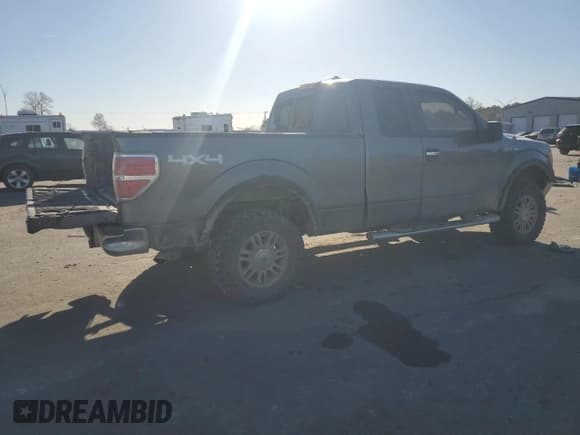 ✅ 2010 Ford F-150 XL • VIN: 1FTFX1EV0AFA06279 • Lot: 92808805. Listed on Copart with 229,716 mi. Free auction sales archive from the USA and detailed vehicle history report at DreamBid. Image 3.
