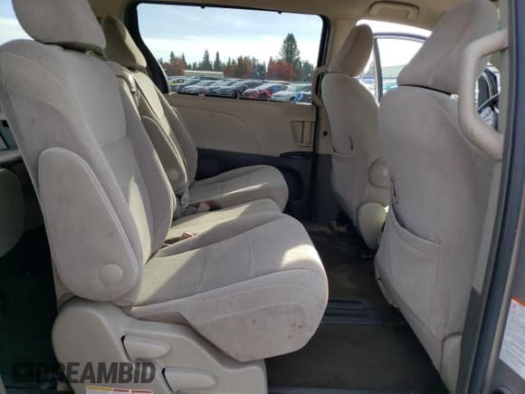 ✅ 2016 Toyota Sienna LE • VIN: 5TDKK3DC3GS736317 • Lot: 82679665. Listed on Copart with 200,112 mi. Free auction sales archive from the USA and detailed vehicle history report at DreamBid. Image 10.