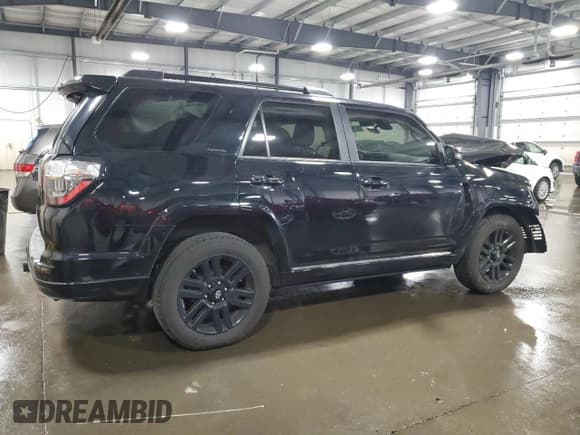 ✅ 2021 Toyota 4Runner Nightshade • VIN: JTEJU5JR5M5969493 • Lot: 61199865. Wystawiony na Copart z przebiegiem 38 964 mil. Bezpłatny archiwum sprzedaży aukcyjnych z USA i szczegółowy raport historii pojazdu na DreamBid. Zdjęcie 3.