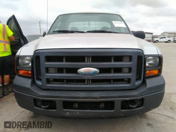 ✅ 2006 Ford F-250 XL • VIN: 1FTSX20P36EC24744 • Лот: 41521155. Опубликован ранее на IAAI с пробегом 88 247 миль. Бесплатный доступ к архиву аукционных продаж из США и подробный отчёт об истории автомобиля на DreamBid. Изображение 6.