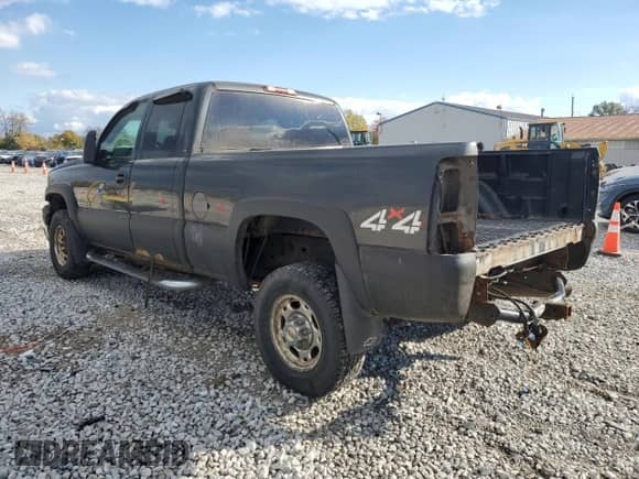2003 Chevrolet Silverado 2500HD LT with VIN 1GCHK29U43E165362, listed as a Copart auction lot 91079525 with 244,782 mi miles and Clean title. Bid and sale history available at DreamBid. Image 2.