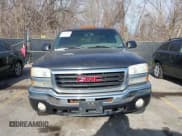 ✅ 2003 GMC Sierra 1500HD SLT • VIN: 1GTGK13U33F222224 • Lot: 41139299. Wystawiony na IAAI z przebiegiem 144 354 mil. Bezpłatny archiwum sprzedaży aukcyjnych z USA i szczegółowy raport historii pojazdu na DreamBid. Zdjęcie 12.