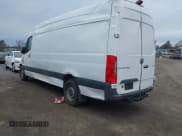 ✅ 2021 Mercedes-Benz Sprinter Cargo • VIN: W1Y4ECHY5MT079017 • Лот: 41588820. Опубликован ранее на IAAI с пробегом Не указан. Бесплатный доступ к архиву аукционных продаж из США и подробный отчёт об истории автомобиля на DreamBid. Изображение 3.