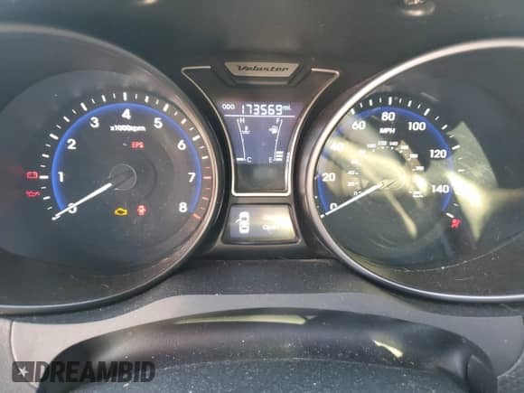 2013 Hyundai Veloster Turbo с VIN KMHTC6AE4DU126437, выставлен на аукционе Copart как лот 71006825 с пробегом 173 569 миль миль и Чистый • Clean title. История ставок и продаж доступна на DreamBid. Изображение 9.