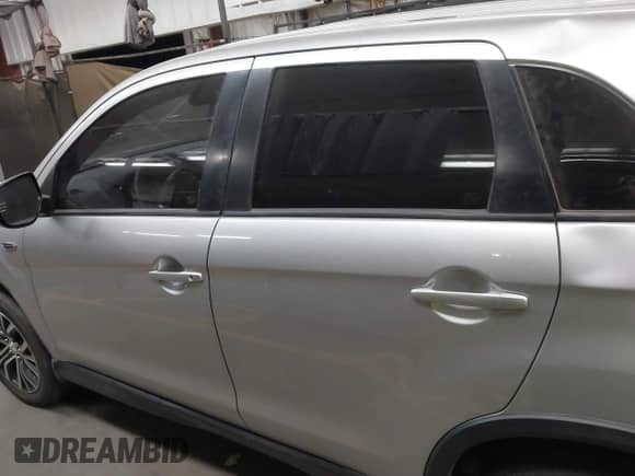 2018 Mitsubishi Outlander ES with VIN JA4AR3AU5JU025204, listed as a IAAI auction lot 41523532 with 128,651 mi miles and . Bid and sale history available at DreamBid. Image 15.