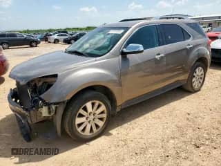 2010 Chevrolet Equinox 2LT z VIN 2CNFLPEYXA6411001, wystawiony jako Copart lot #61727515 z przebiegiem 127 558 mil mil oraz Czysty tytuł • Clean title. Historia ofert i sprzedaży dostępna na DreamBid. Obrazek 1.