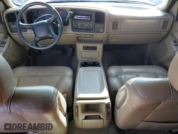 ✅ 2002 Chevrolet Silverado 2500HD LS • VIN: 1GCHC29122E276638 • Lot: 79489483. Wystawiony na Copart z przebiegiem 127 992 mil. Bezpłatny archiwum sprzedaży aukcyjnych z USA i szczegółowy raport historii pojazdu na DreamBid. Zdjęcie 8.