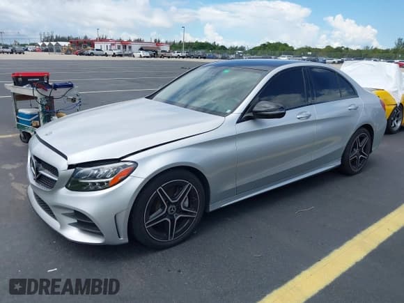 ✅ 2021 Mercedes-Benz C 300 • VIN: W1KWF8DB3MR651648 • Lot: 42598403. Listed on IAAI with 95,609 mi. Free auction sales archive from the USA and detailed vehicle history report at DreamBid. Image 2.