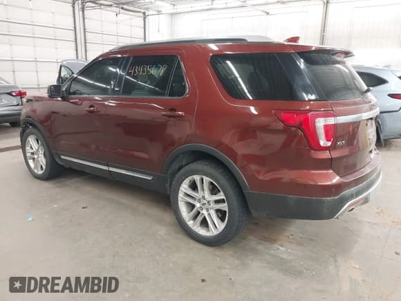 ✅ 2016 Ford Explorer XLT • VIN: 1FM5K8D87GGC40853 • Lot: 43435678. Wystawiony na IAAI z przebiegiem 176 949 mil. Bezpłatny archiwum sprzedaży aukcyjnych z USA i szczegółowy raport historii pojazdu na DreamBid. Zdjęcie 3.