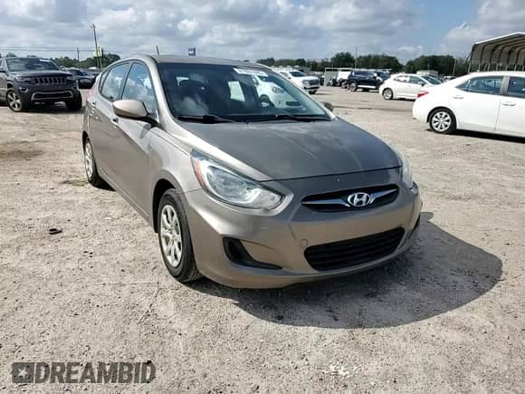 2013 Hyundai Accent GS с VIN KMHCT5AE3DU066869, выставлен на аукционе Copart как лот 81867485 с пробегом 154 847 миль миль и Списание • Salvage title. История ставок и продаж доступна на DreamBid. Изображение 13.