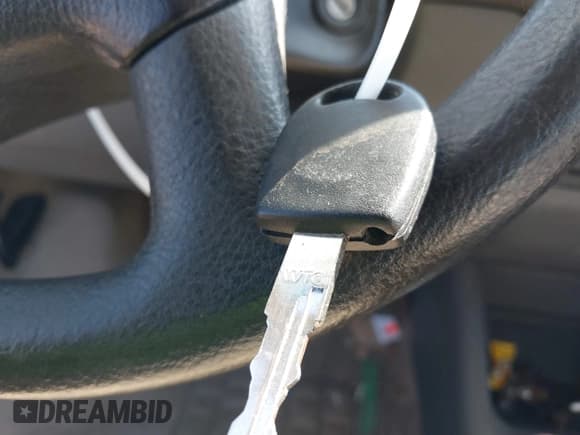 ✅ 2002 Volkswagen EuroVan GLS • VIN: WV2KB47002H029567 • Lot: 41628376. Listed on IAAI with 156,866 mi. Free auction sales archive from the USA and detailed vehicle history report at DreamBid. Image 11.