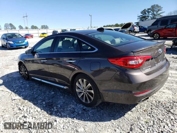 ✅ 2017 Hyundai Sonata Sport • VIN: 5NPE34AF8HH592740 • Лот: 40680043. Опубликован ранее на Copart с пробегом 69 117 миль. Бесплатный доступ к архиву аукционных продаж из США и подробный отчёт об истории автомобиля на DreamBid. Изображение 2.
