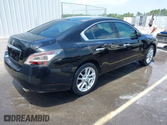 2012 Nissan Maxima S z VIN 1N4AA5AP9CC859400, wystawiony jako IAAI lot #42644386 z przebiegiem 152 043 mil mil oraz . Historia ofert i sprzedaży dostępna na DreamBid. Obrazek 4.