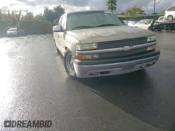 ✅ 2000 Chevrolet Silverado 1500 LS • VIN: 2GCEC19T1Y1277823 • Lot: 93147085. Listed on Copart with 171,075 mi. Free auction sales archive from the USA and detailed vehicle history report at DreamBid. Image 13.