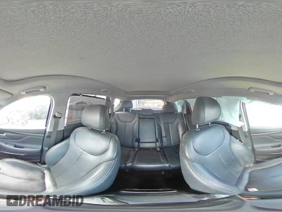 2019 Hyundai Santa Fe Ultimate с VIN 5NMS53AD6KH054855, выставлен на аукционе Copart как лот 65631175 с пробегом 80 792 миль миль и Списание • Salvage title. История ставок и продаж доступна на DreamBid. Изображение 16.